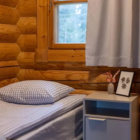 別荘 Varpunen - Peaceful 2br With Sauna *
