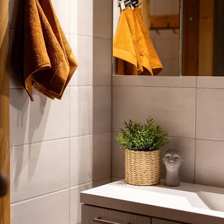 Varpunen - Peaceful 2br With Sauna 別荘 *
