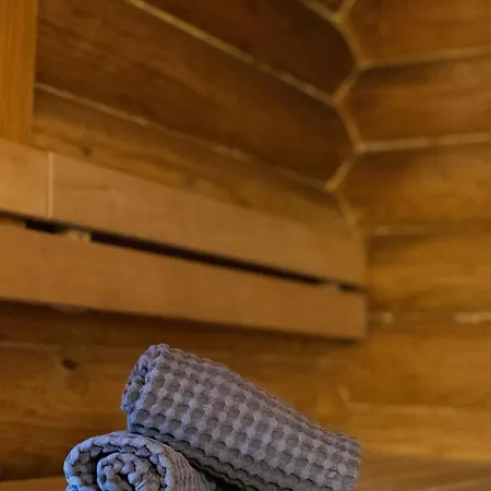別荘 Varpunen - Peaceful 2br With Sauna *